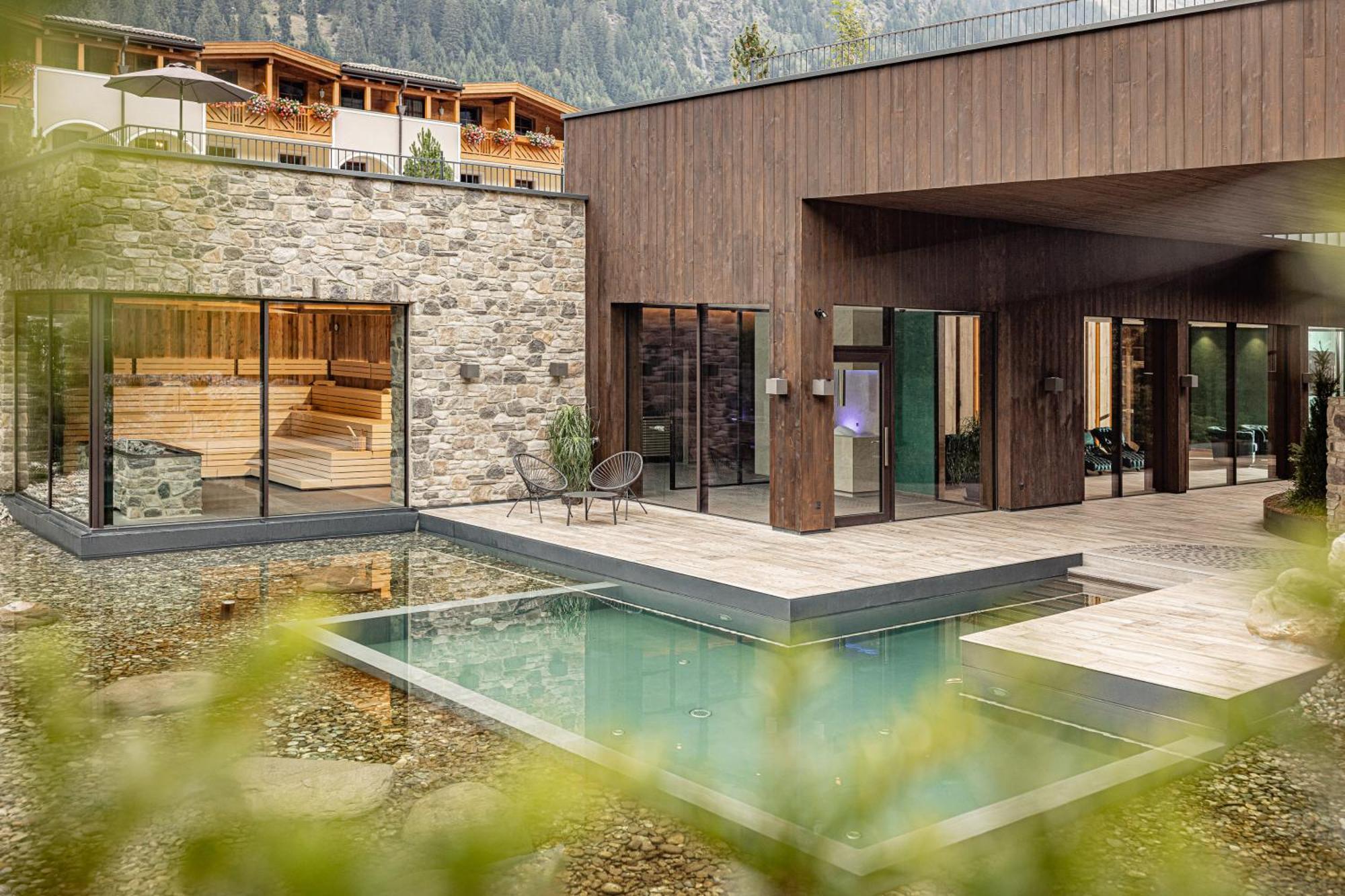 Hotel Schneeberg Family Spa Resort Ridanna Eksteriør bilde