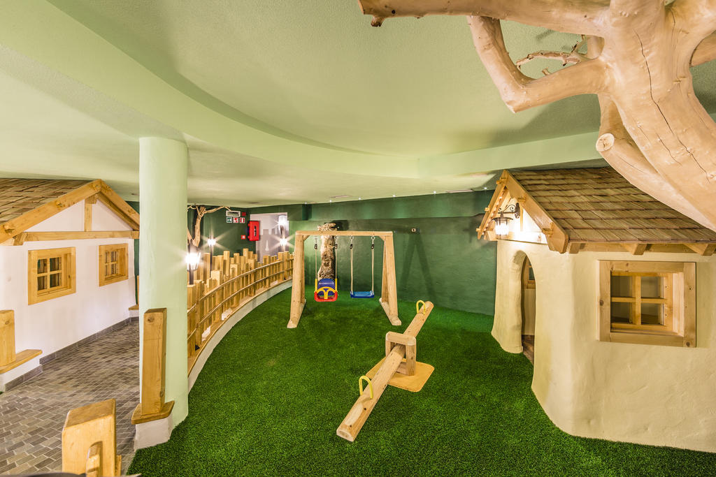 Hotel Schneeberg Family Spa Resort Ridanna Eksteriør bilde