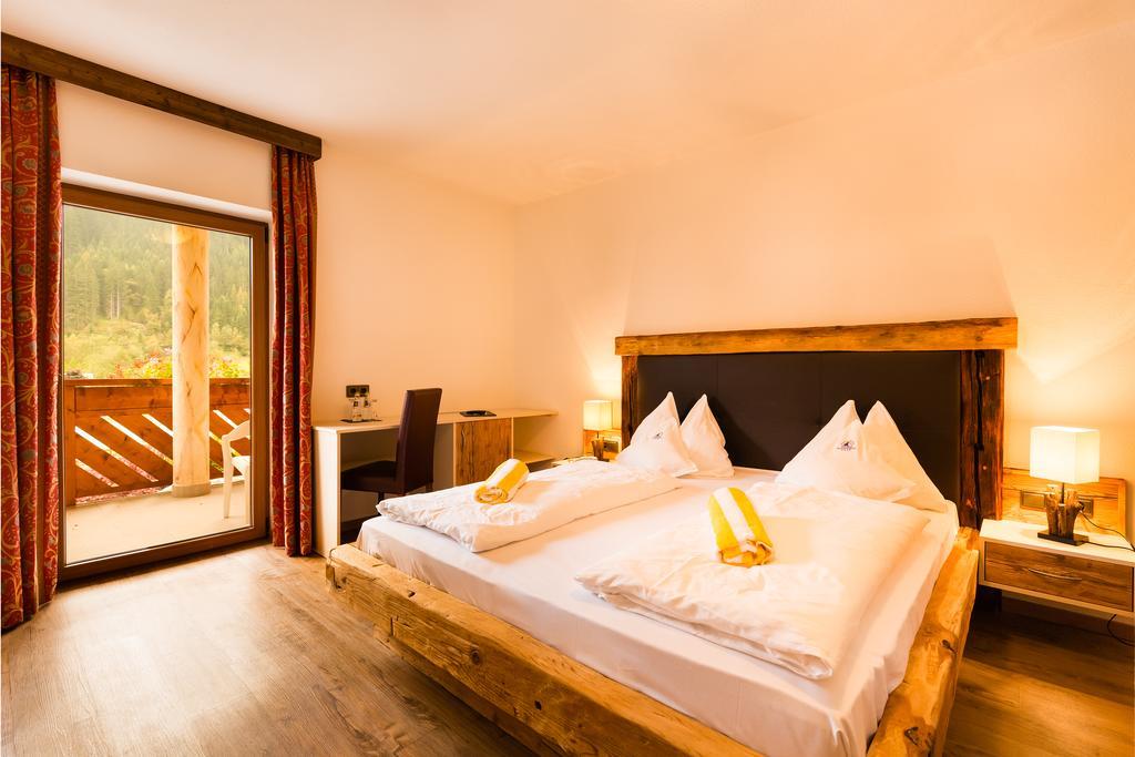Hotel Schneeberg Family Spa Resort Ridanna Eksteriør bilde