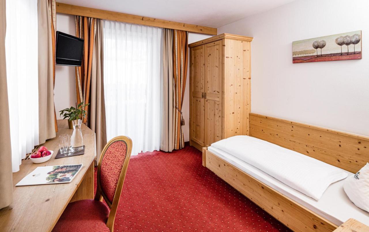 Hotel Schneeberg Family Spa Resort Ridanna Eksteriør bilde